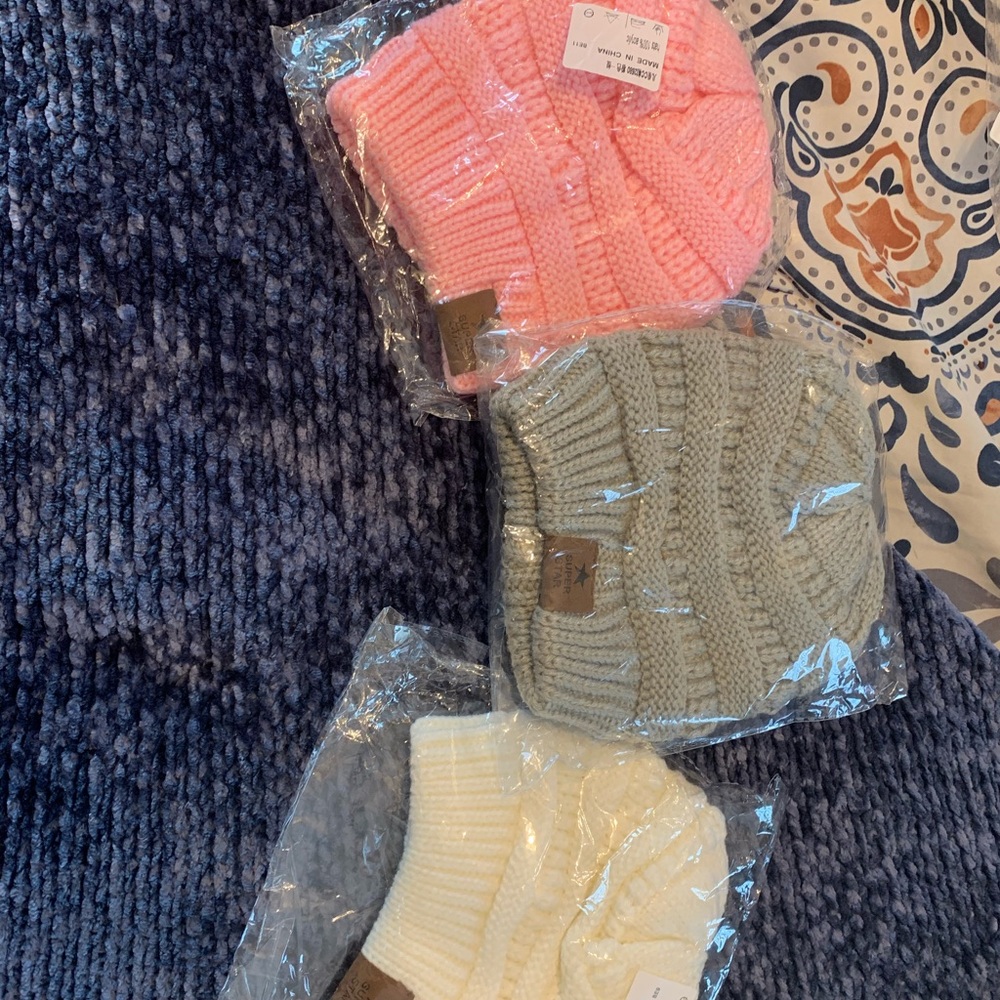 Set of 3 baby hats